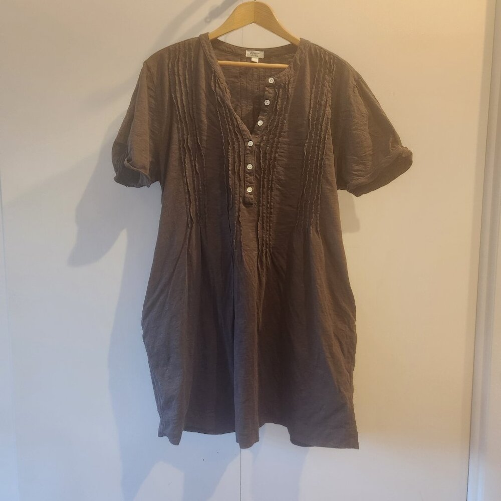 Dylan Brown Tunic Top with Pockets & Button Detail – Effortless Boho Style